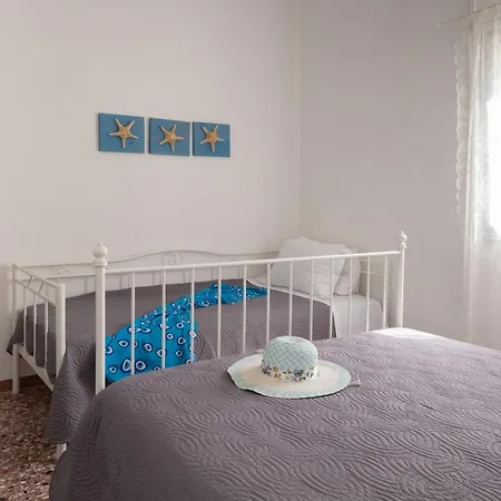 Sagma Perissa (Santorini)