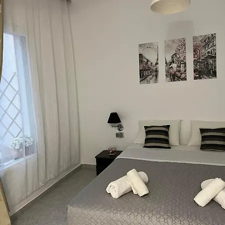 Sagma 3* Perissa (Santorini)