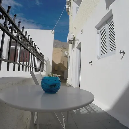 Sagma Perissa (Santorini)
