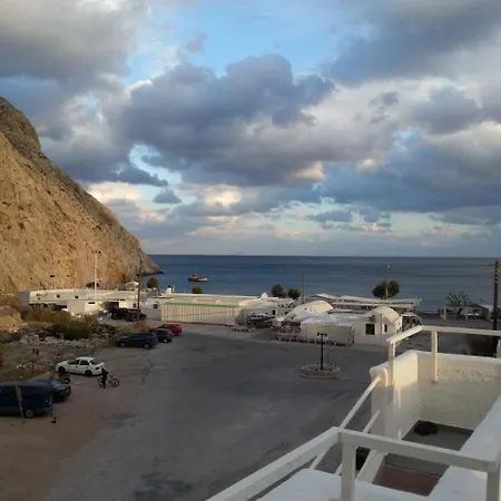 Sagma Perissa (Santorini)