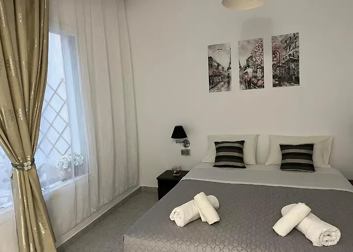 Sagma 3* Perissa (Santorini)