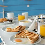 Sagma Bed & Breakfast Perissa (Santorini)