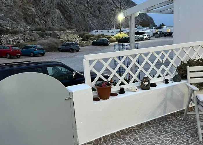 Sagma Perissa (Santorini)